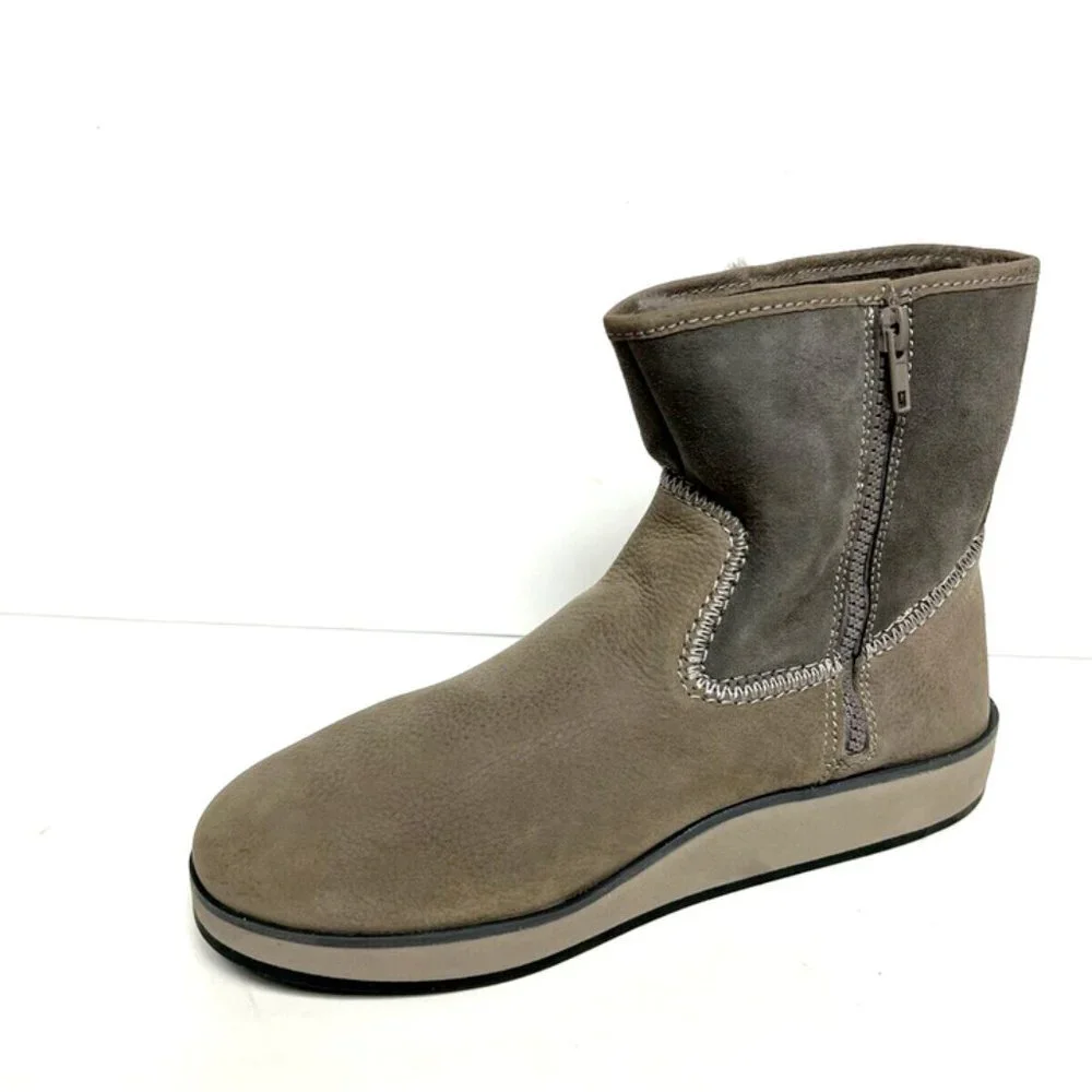 Olukai Womens Pa’ina Hulu Boot Fog Size 9.5 M
